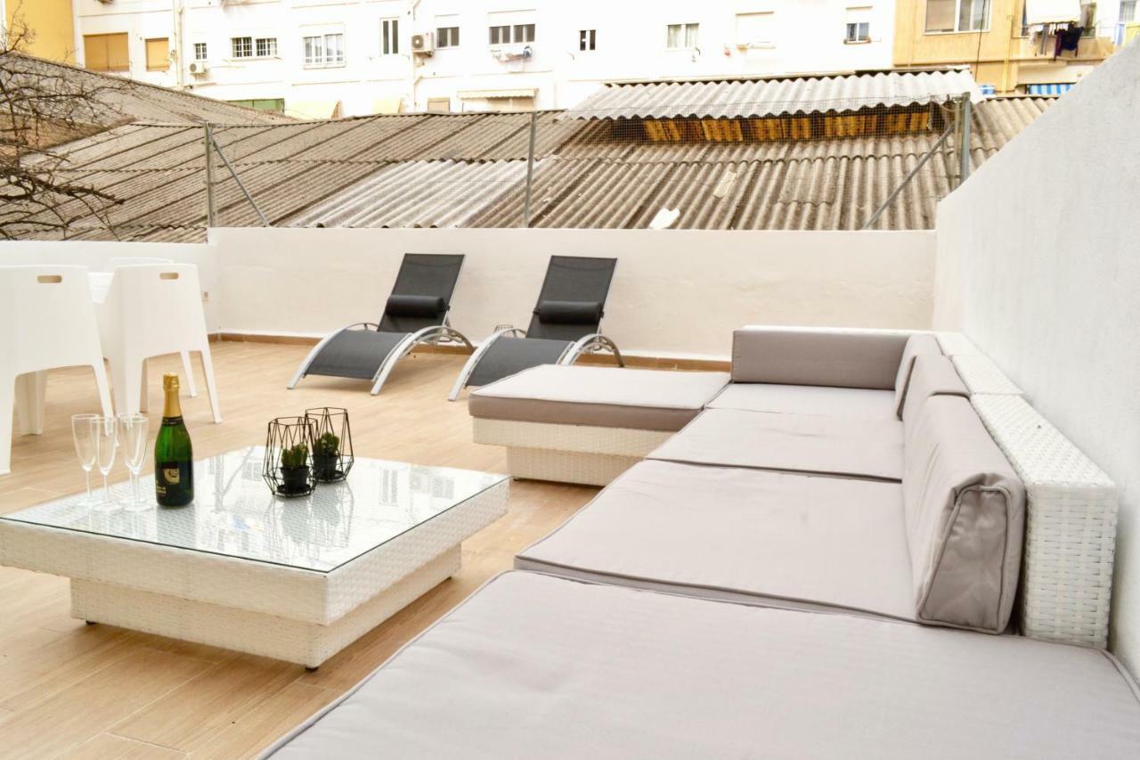 Appartement Hola - *